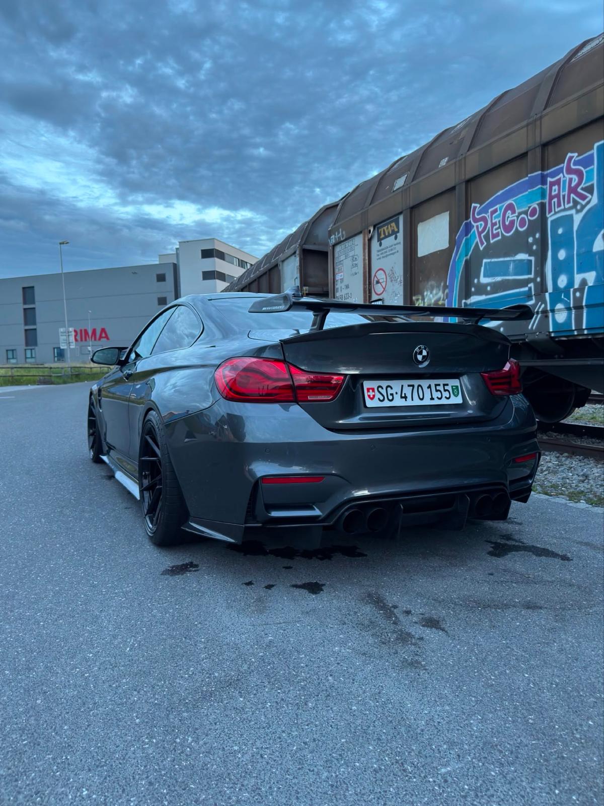 BMW M4 F82