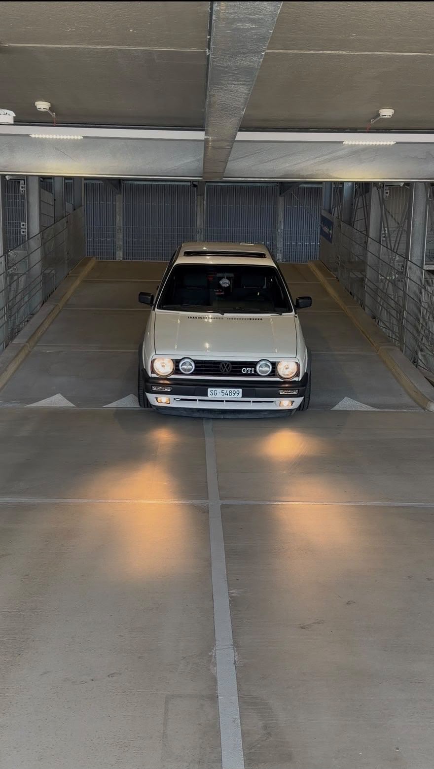 VW Golf GTI Mk2 von @l3d.1o_n